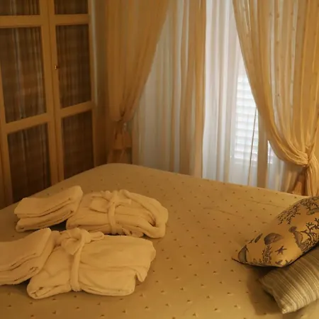 Apartman Casa Magniflex - Sea View Flat With Swimming Pool *