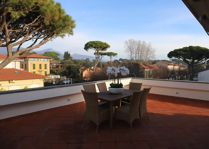 Casa Magniflex - Sea View Flat With Swimming Pool Apartman Forte dei Marmi