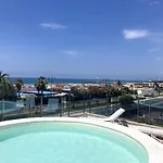 Casa Magniflex - Sea View Flat With Swimming Pool דירה פורטה דיי מארמי